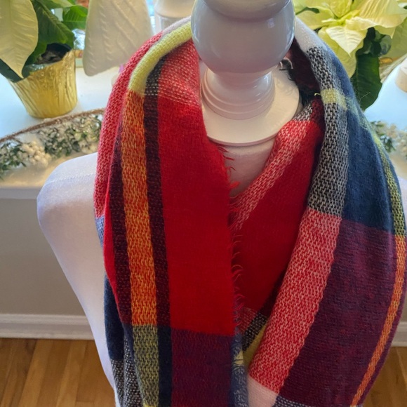 Zara holiday plaid blanket scarf! 🧣🧣🧣 - Picture 3 of 13